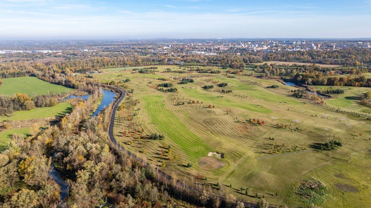 LIPINY Sport Resort